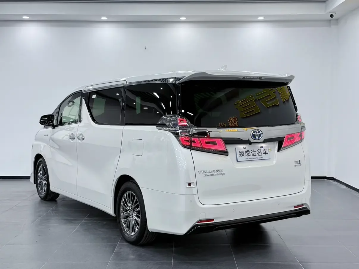 Toyota Crown Wellfire