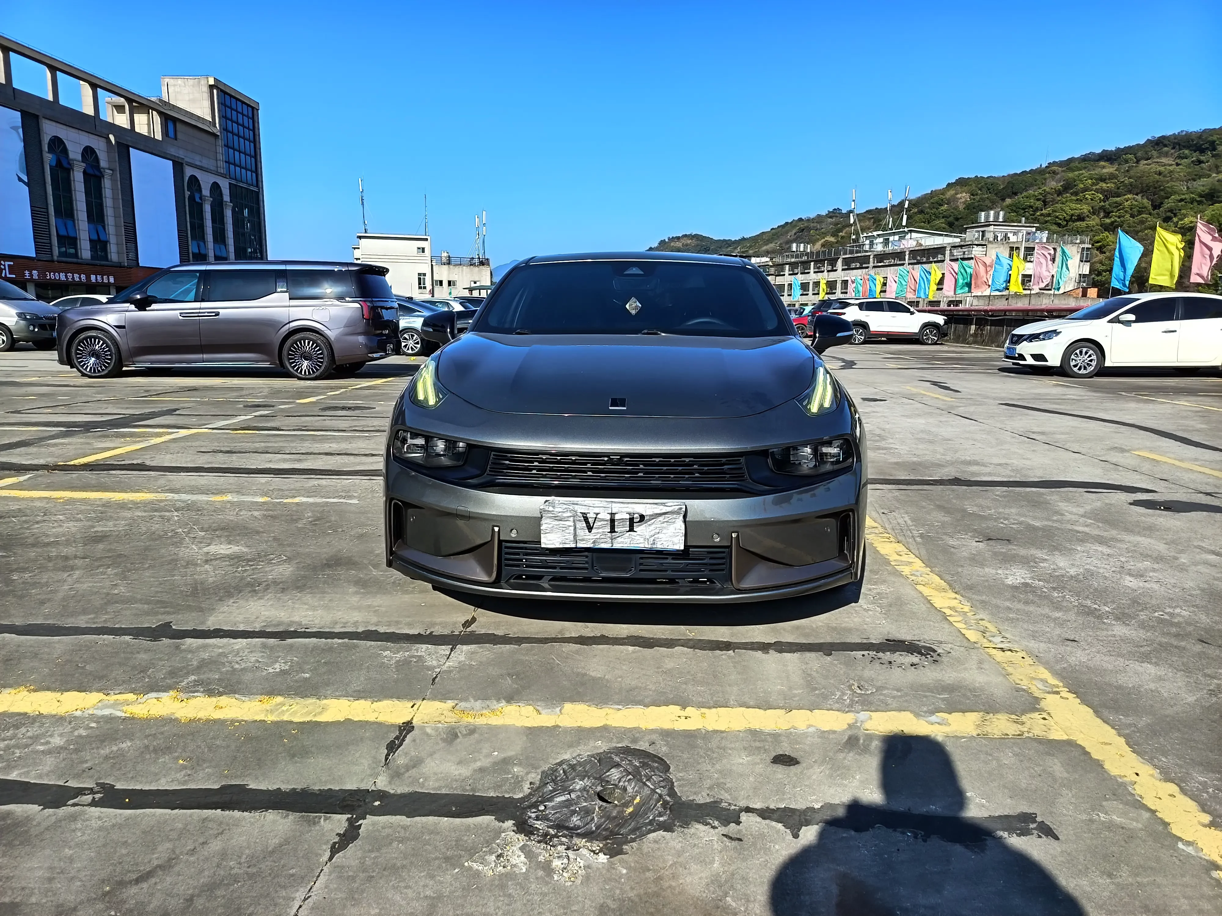 Lynk & Co 03