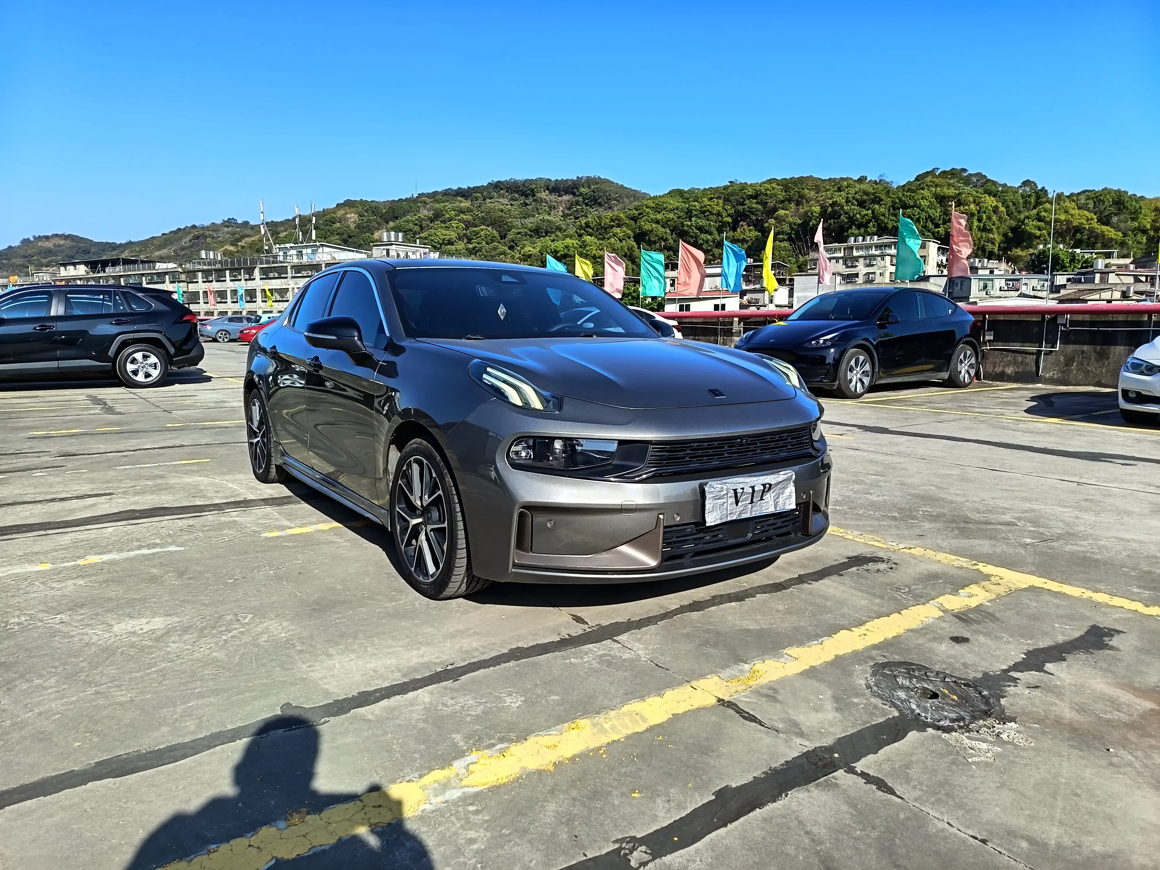 Lynk & Co 03