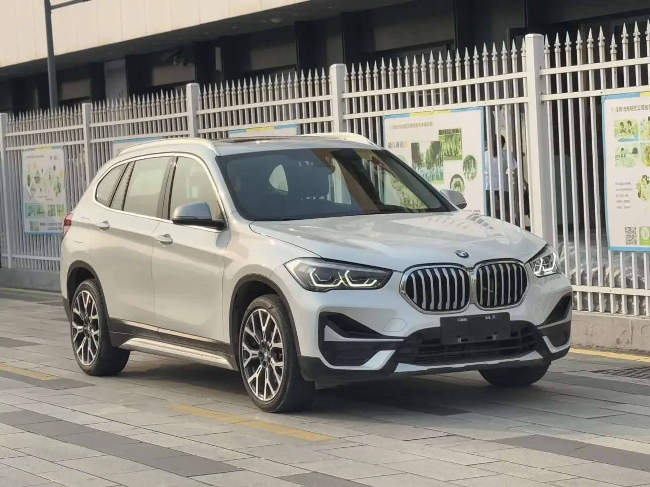 BMW X1