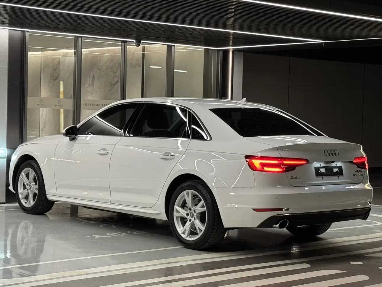 Audi A4L