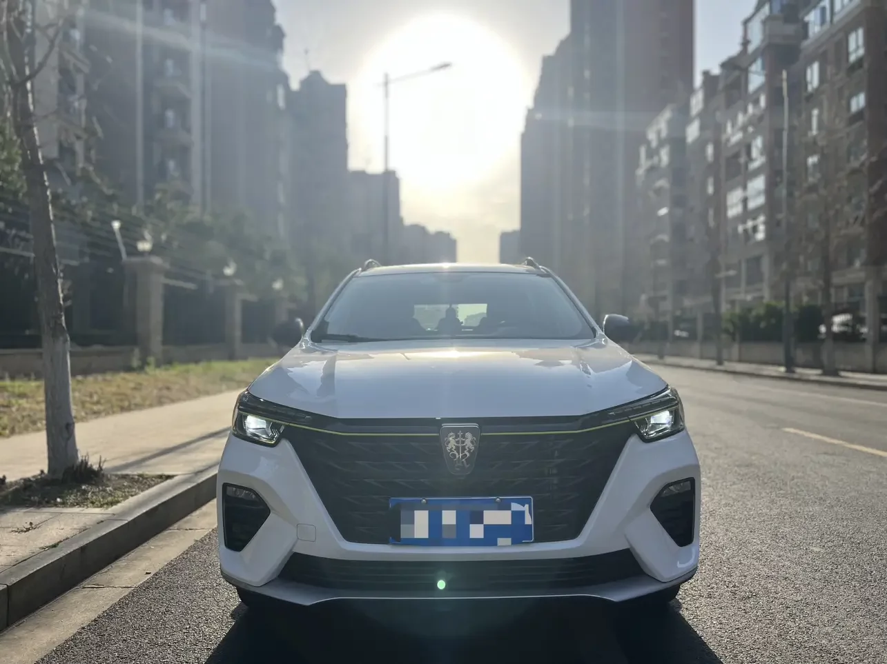 Roewe RX5