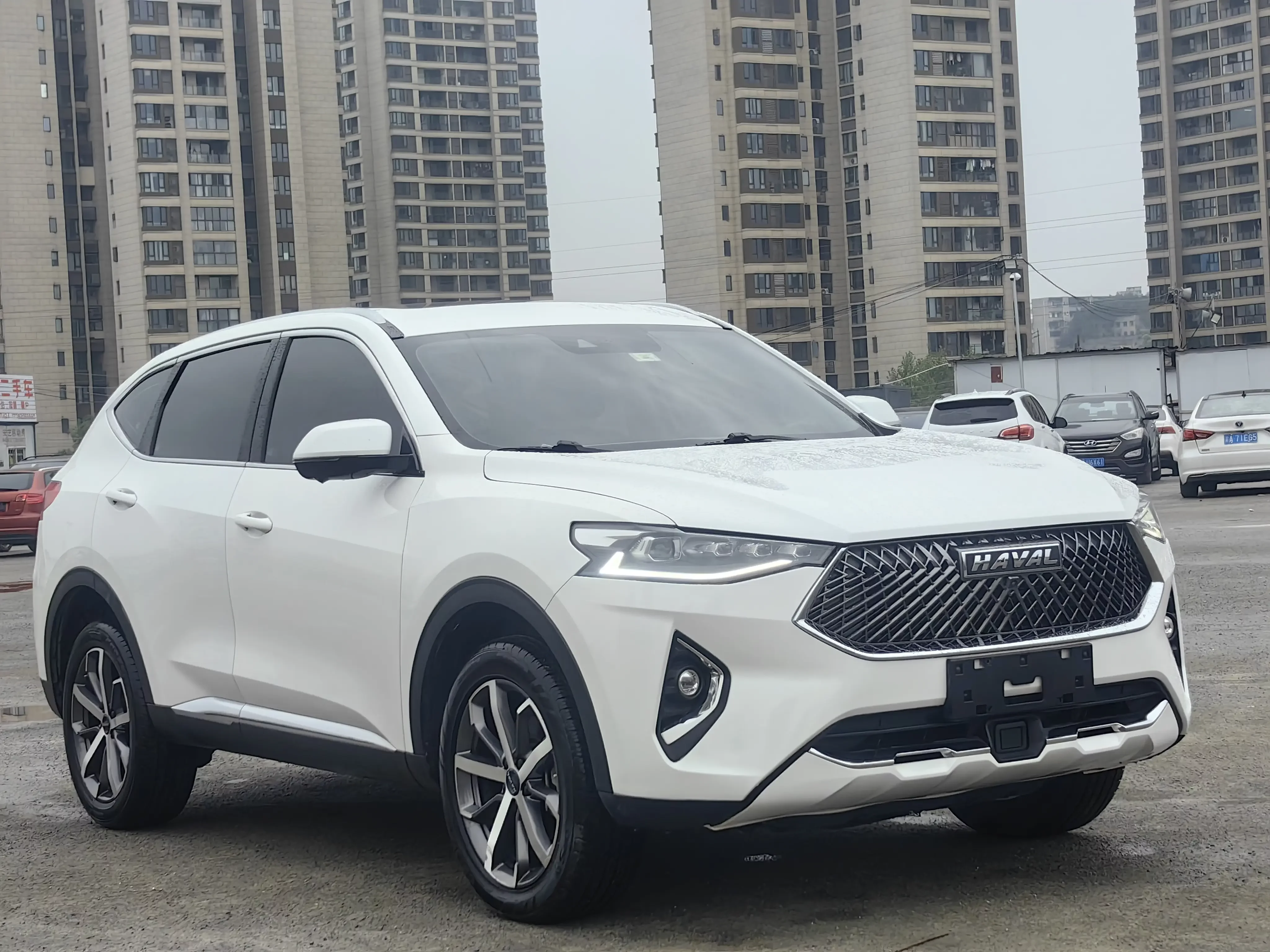 Haval F7