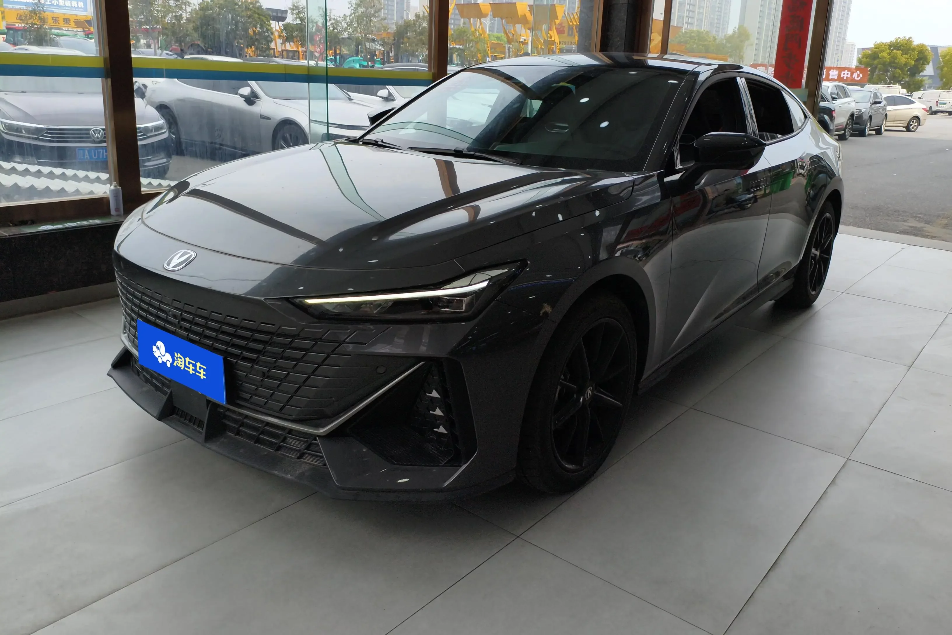 Changan UNI-V