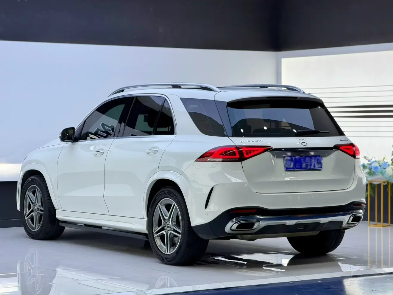 Mercedes-Benz GLE (Imported)