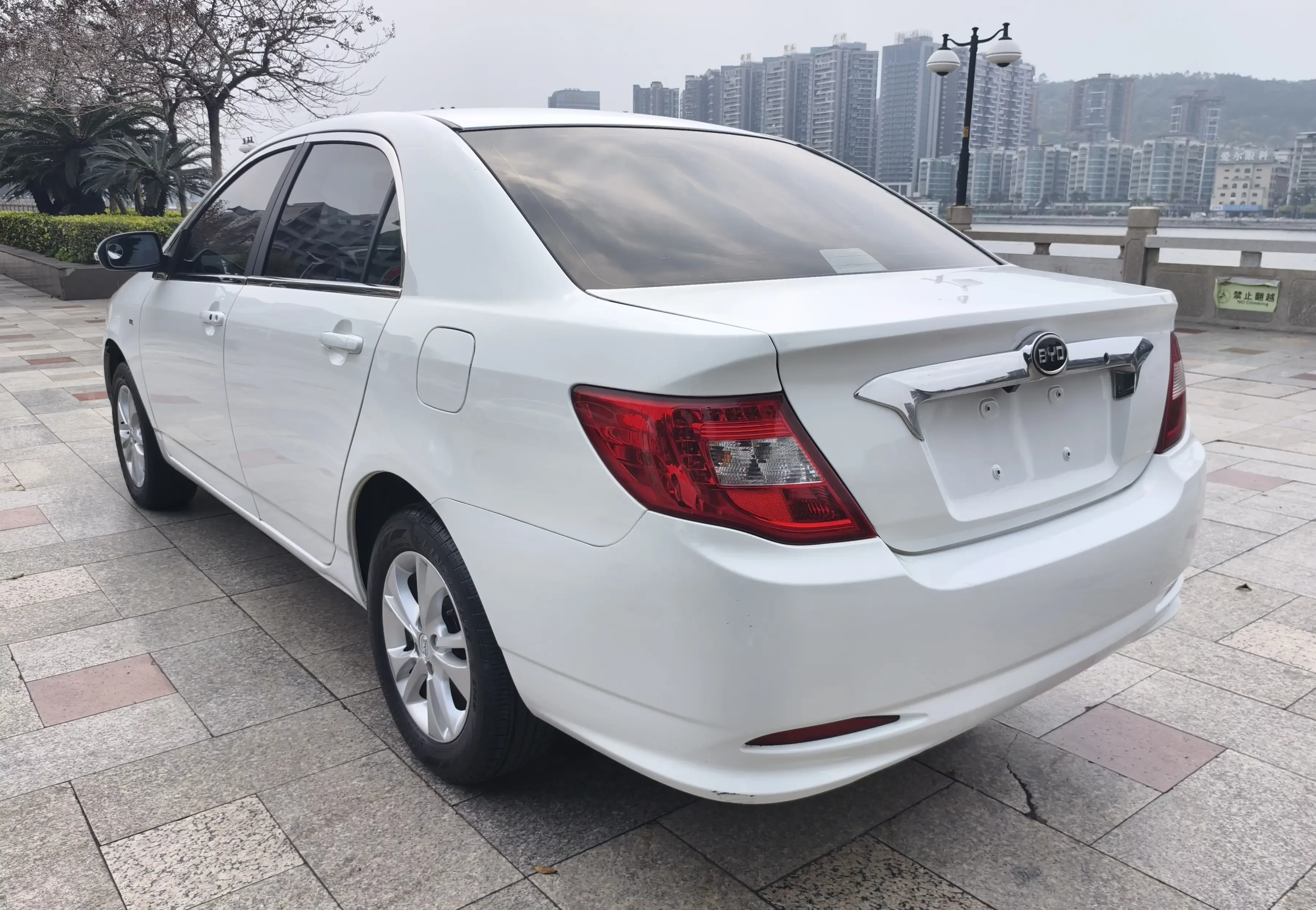 BYD F3