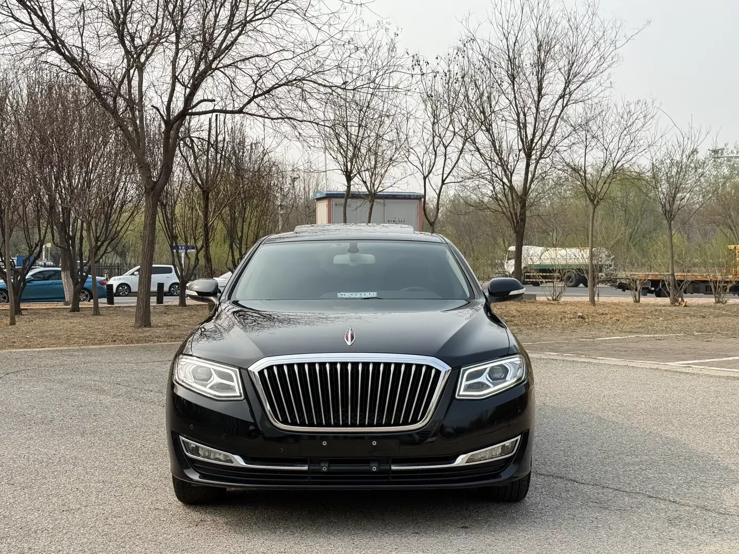 Hongqi H7