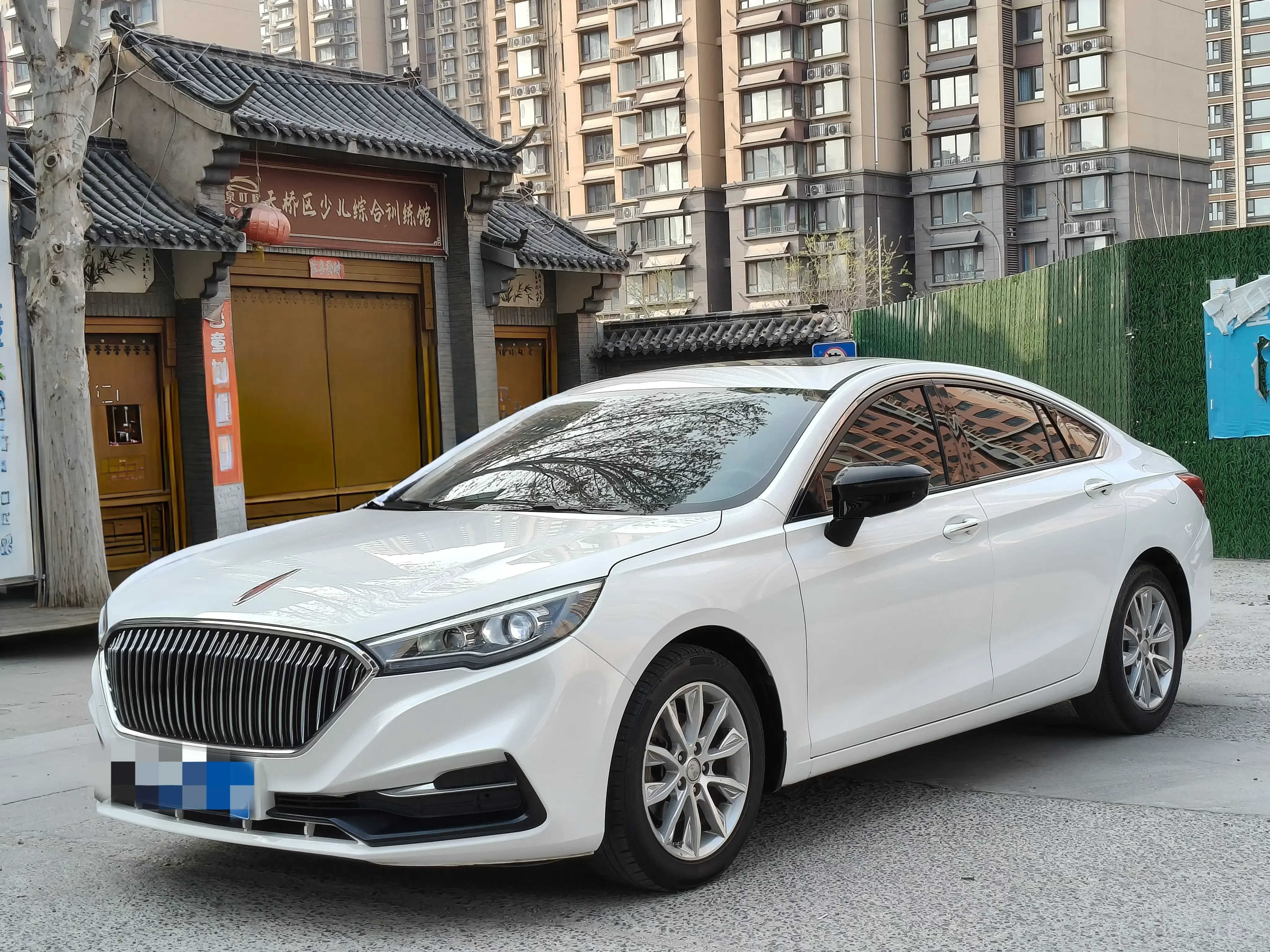 Hongqi H5 classic