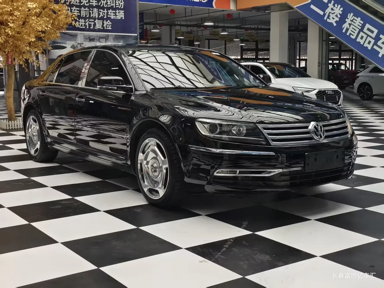 Volkswagen Phaeton / Phideon