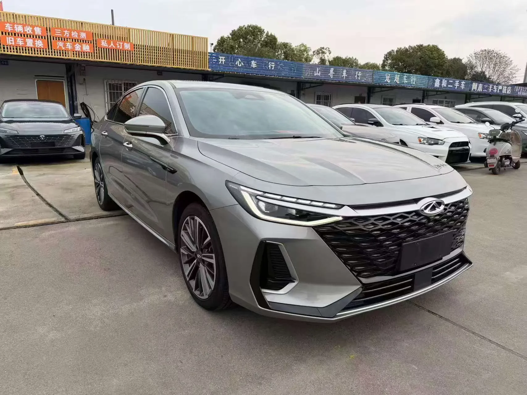 Chery Arrizo 8