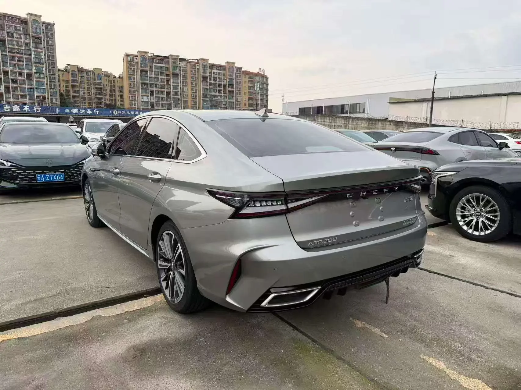 Chery Arrizo 8
