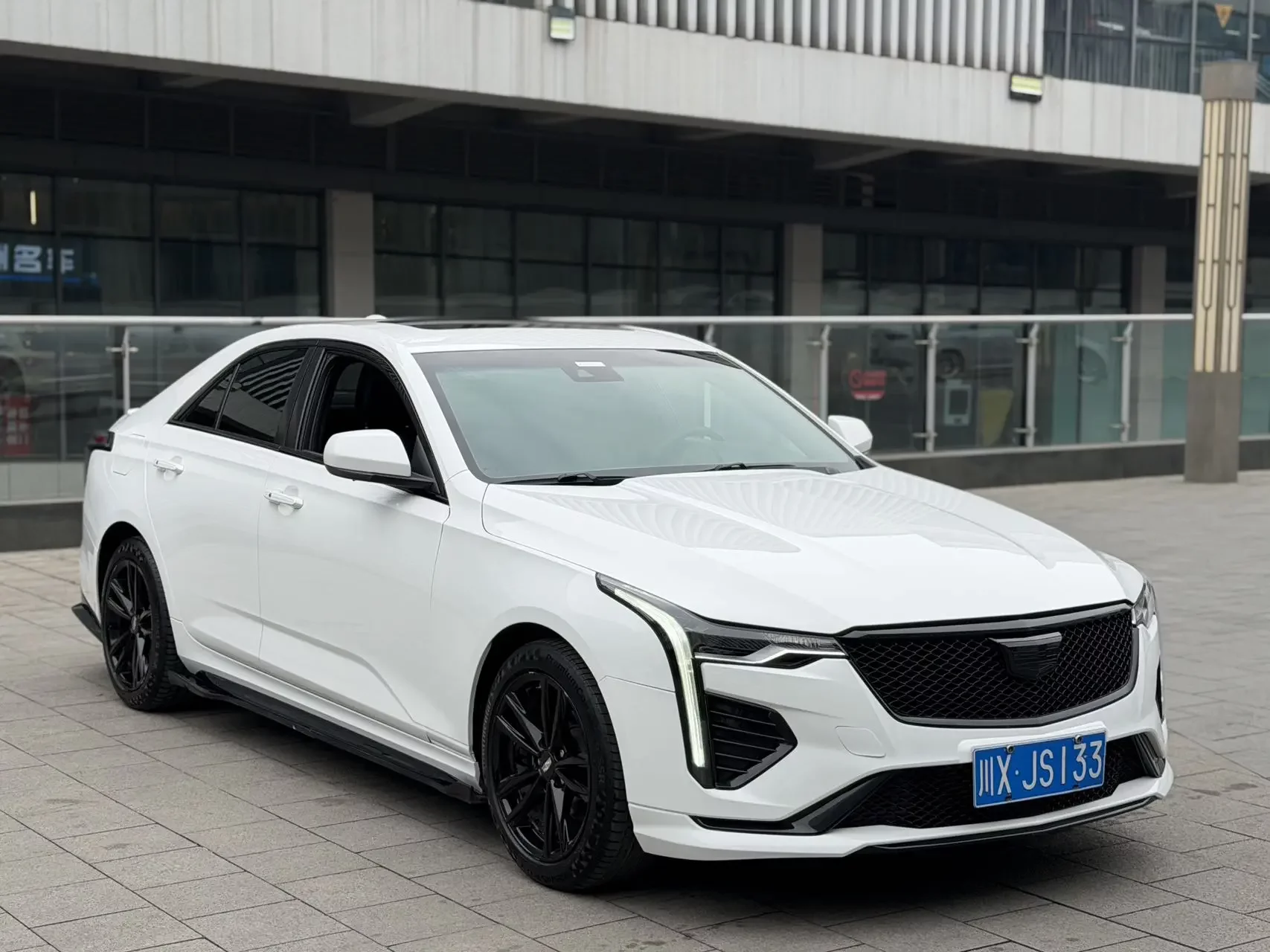 Cadillac CT4