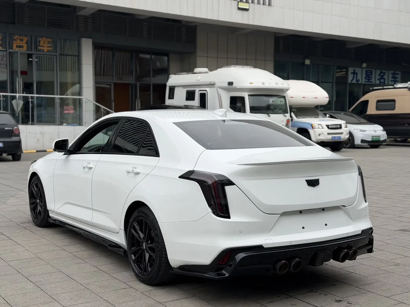 Cadillac CT4