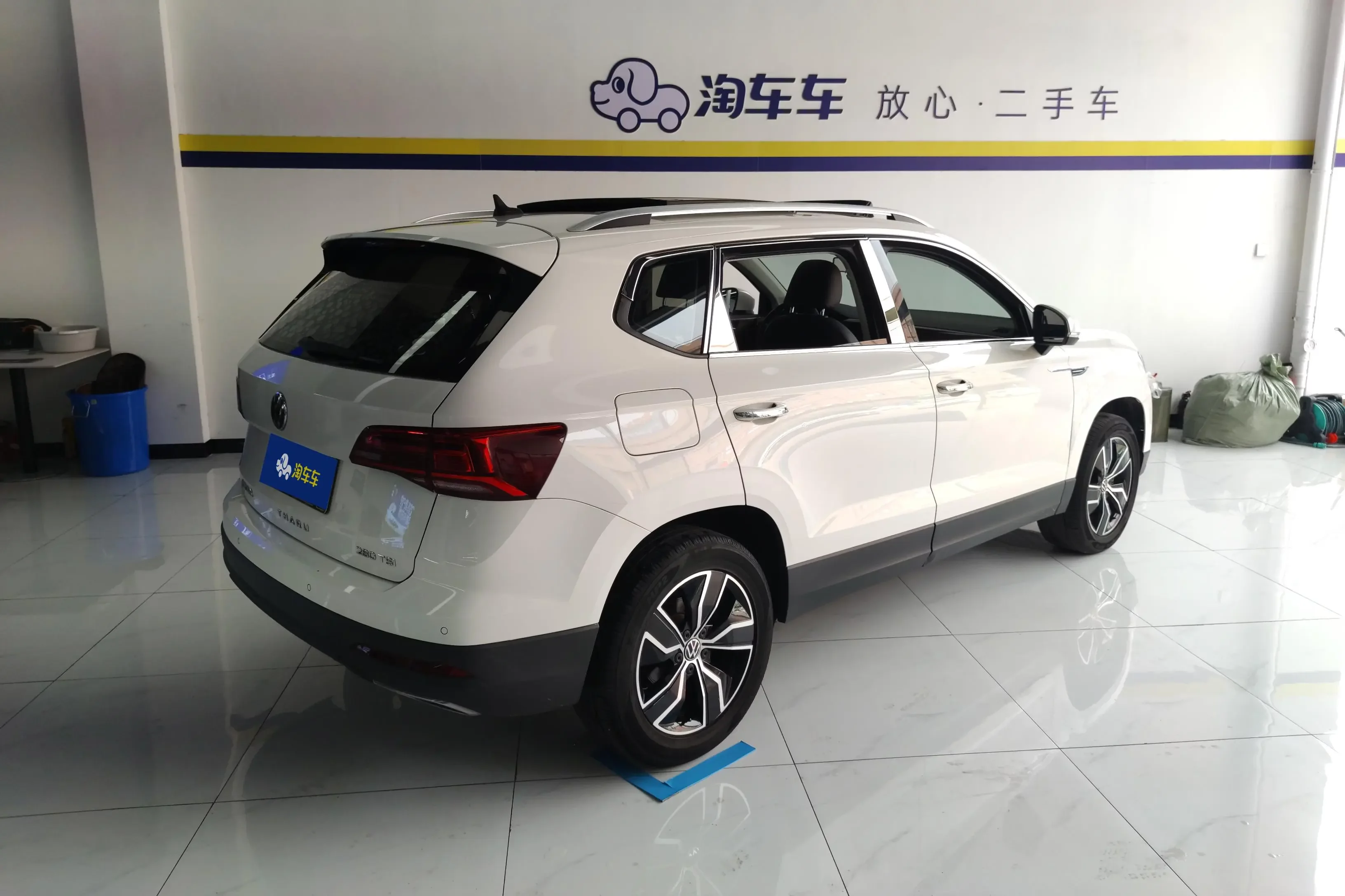 Volkswagen Tharu