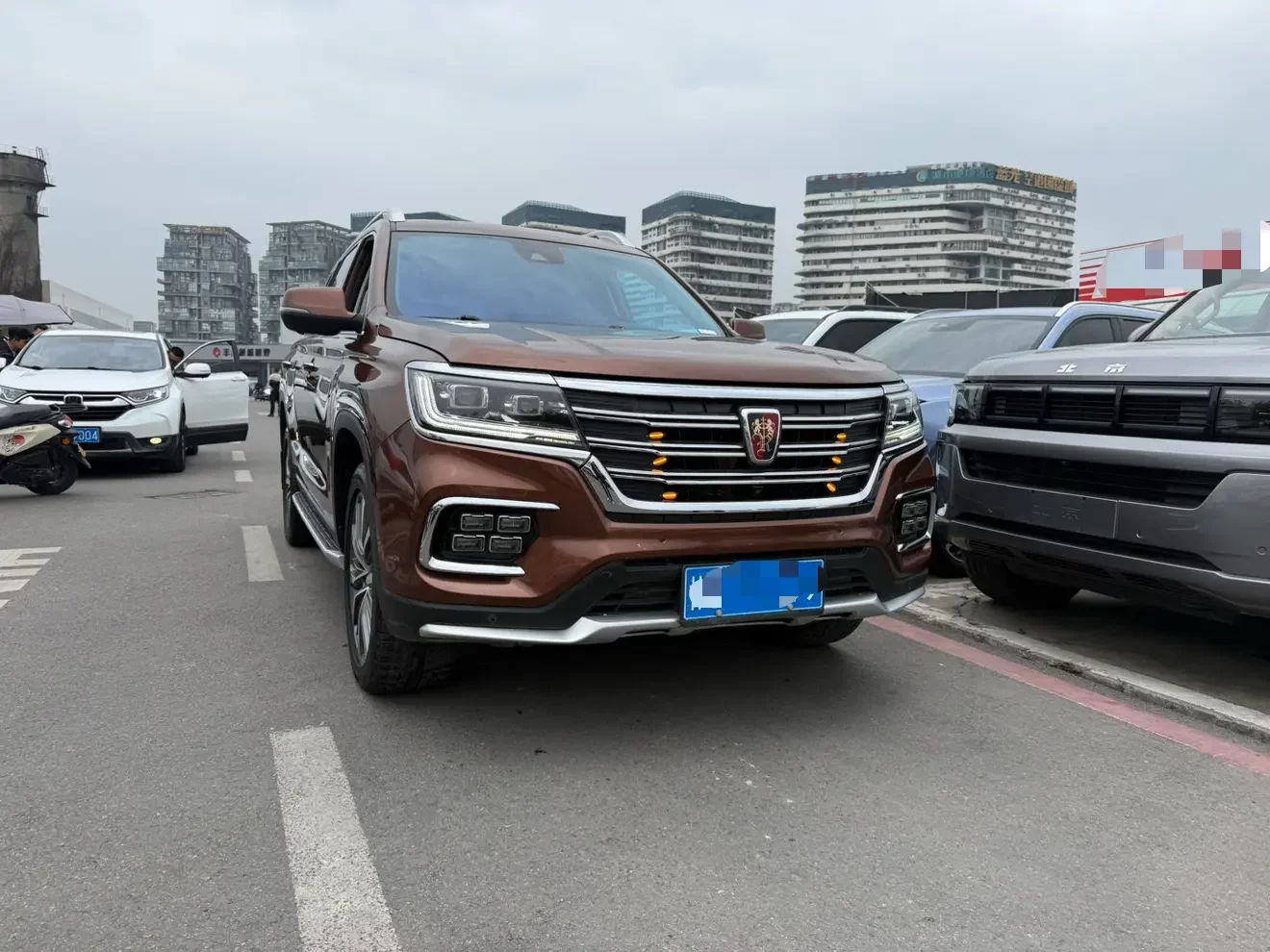 Roewe RX8