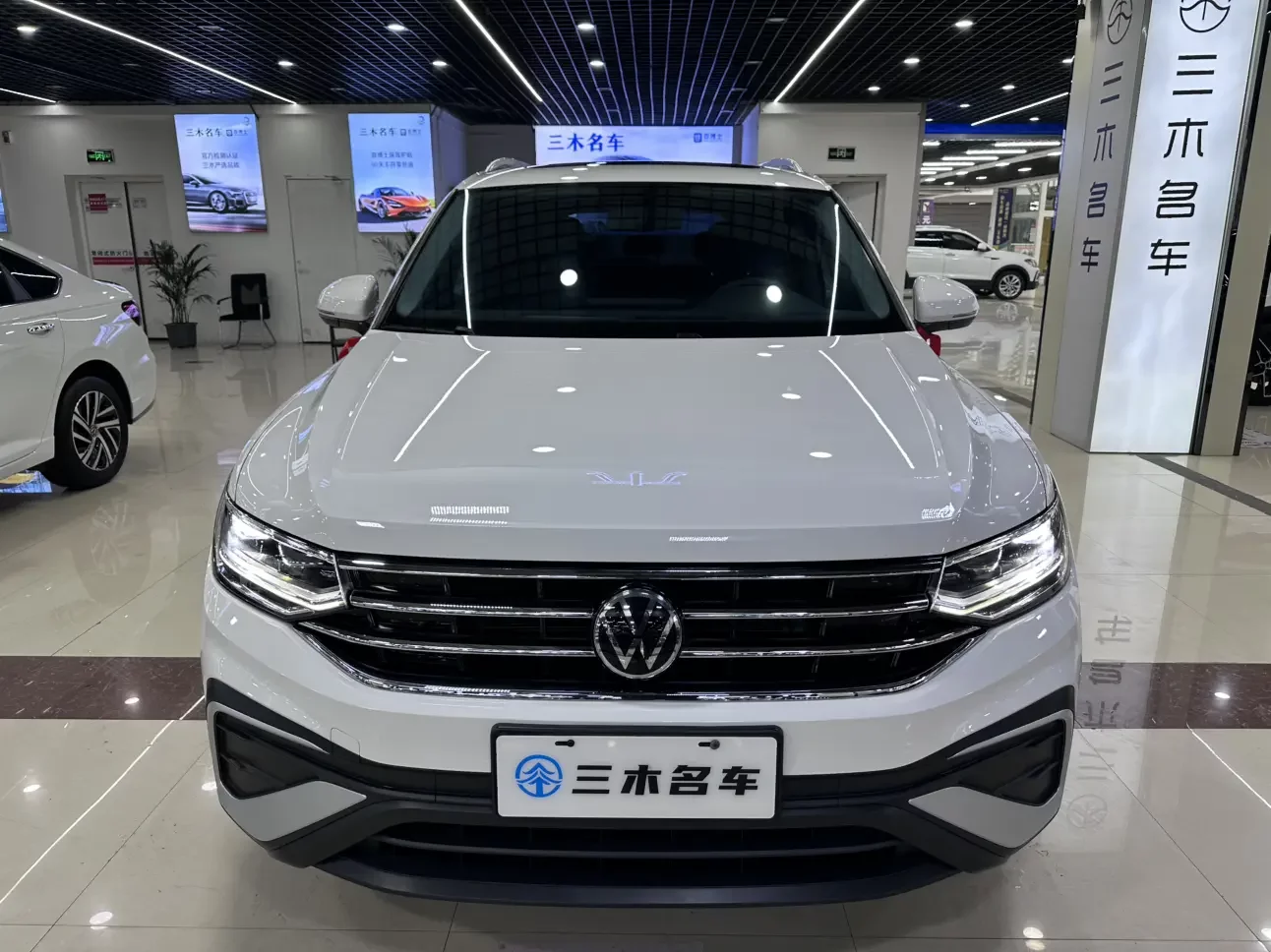 Volkswagen Tiguan L