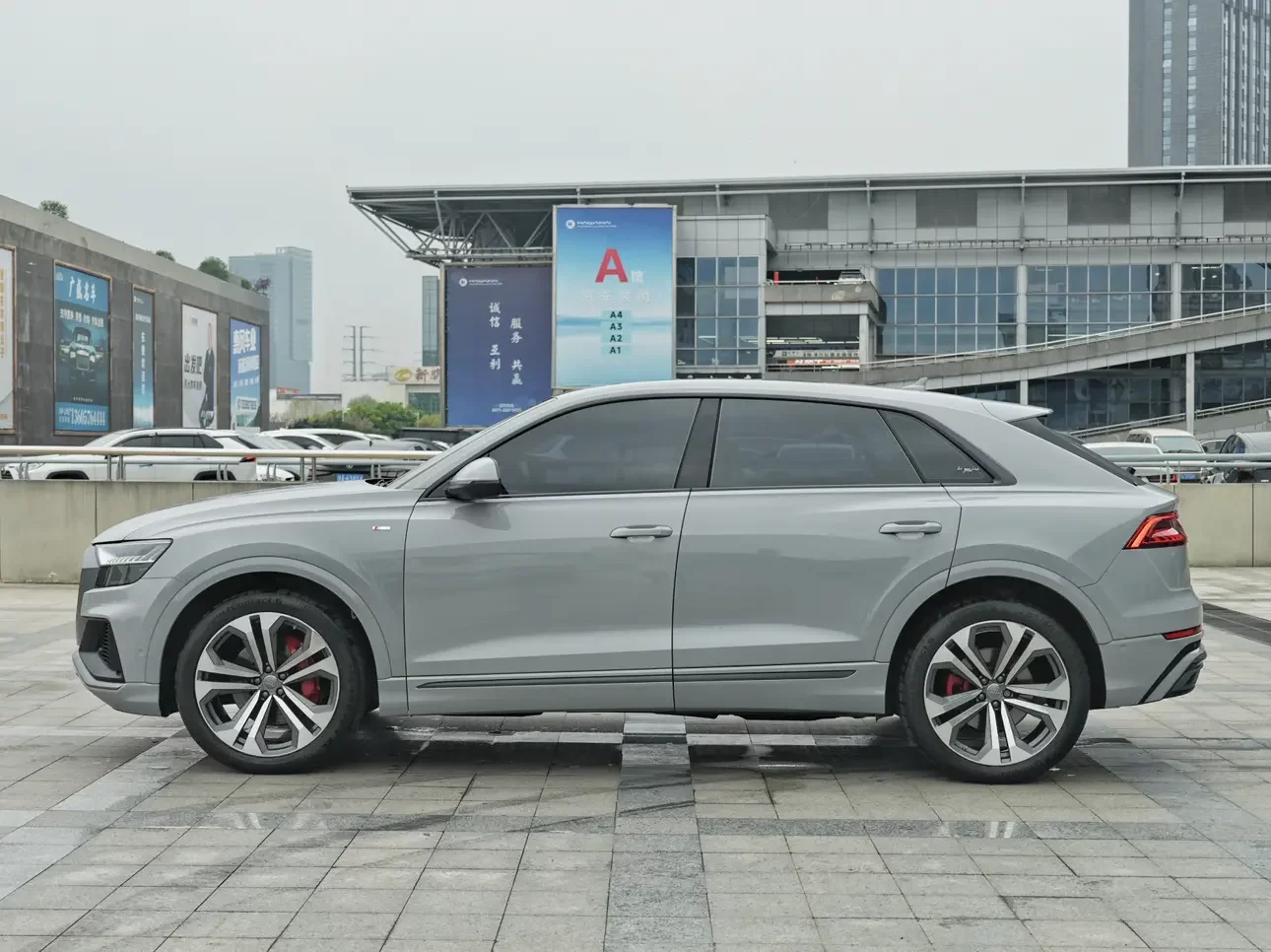 Audi Q8