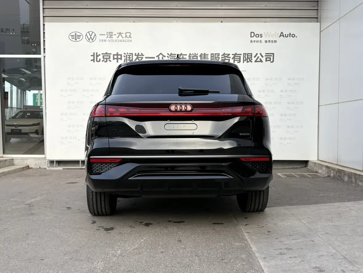 Audi Q6