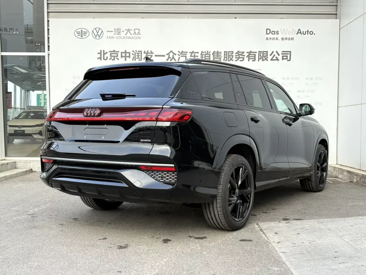 Audi Q6