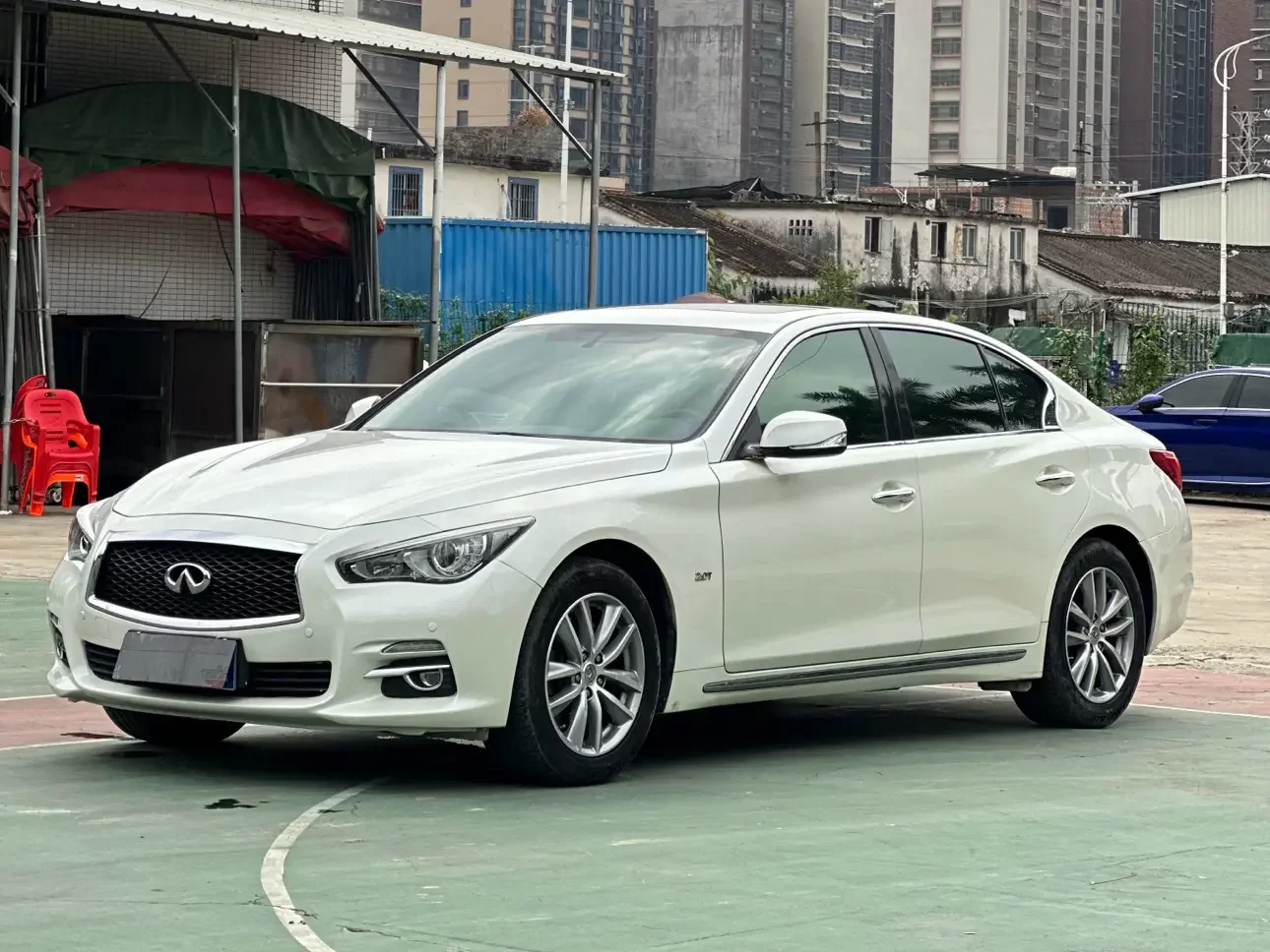 Infiniti Q50L
