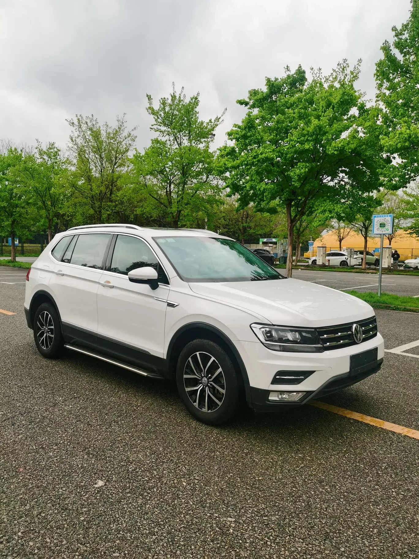 Volkswagen Tiguan L
