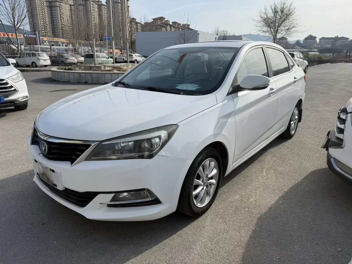 Changan Yuexiang V7