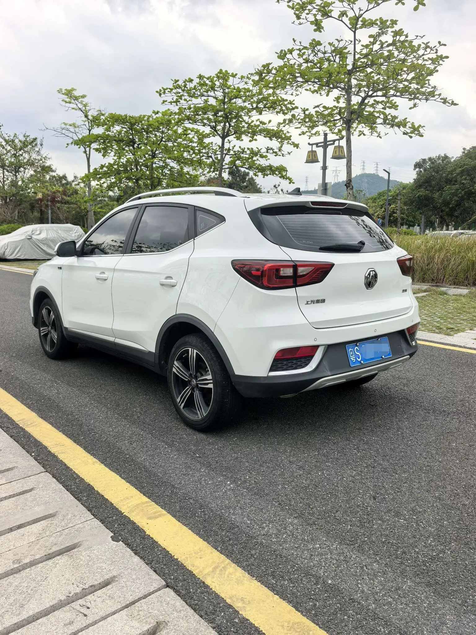 MG ZS