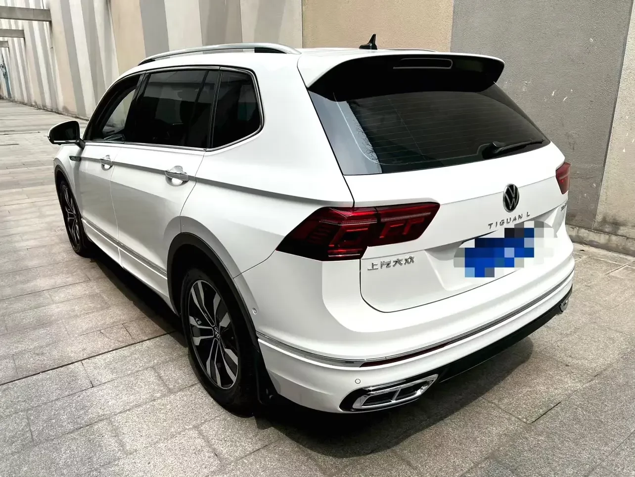 Volkswagen Tiguan L