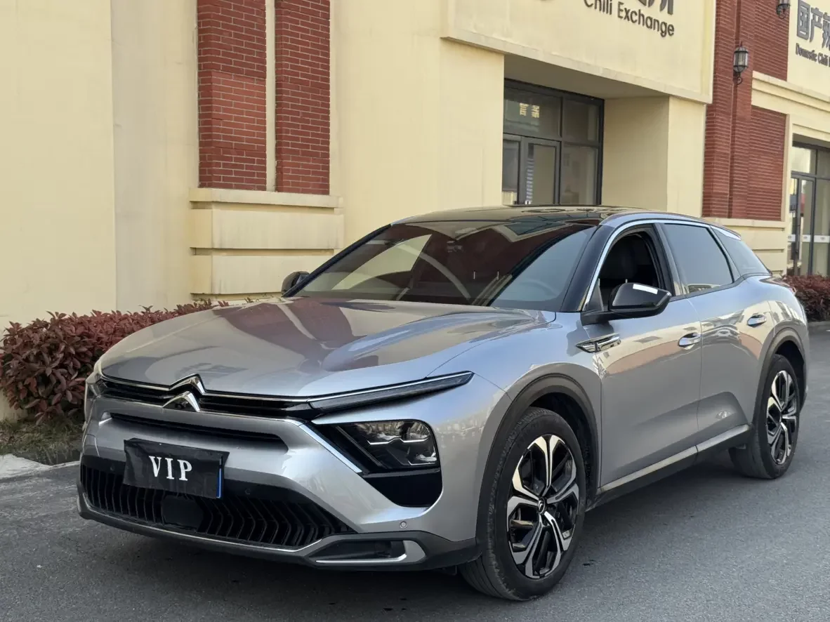 Citroën Versailles C5 X