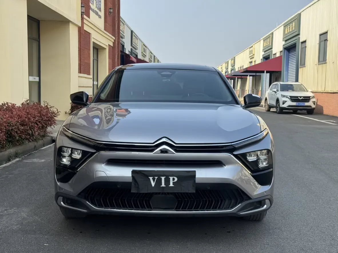 Citroën Versailles C5 X