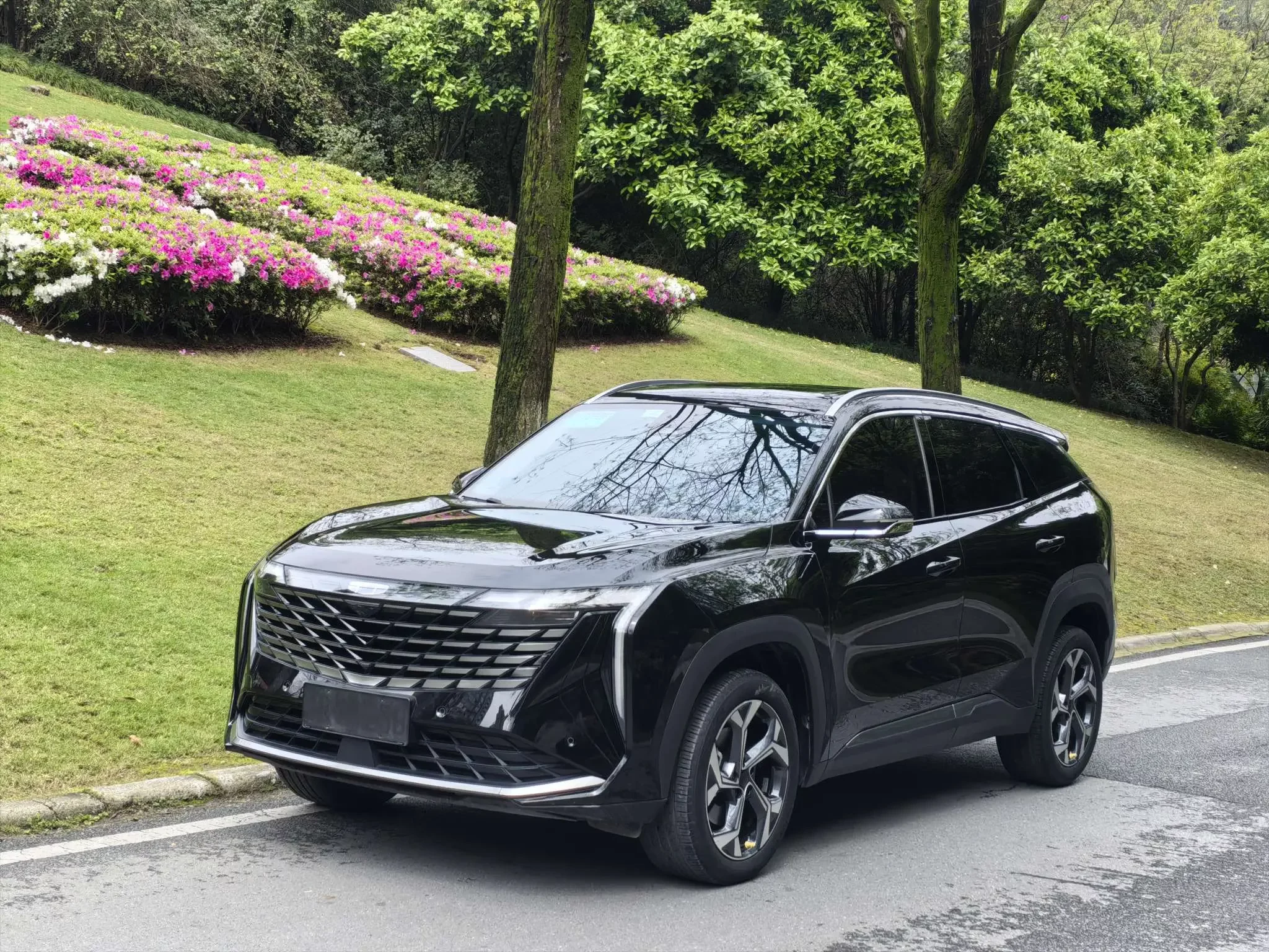 Geely Atlas L