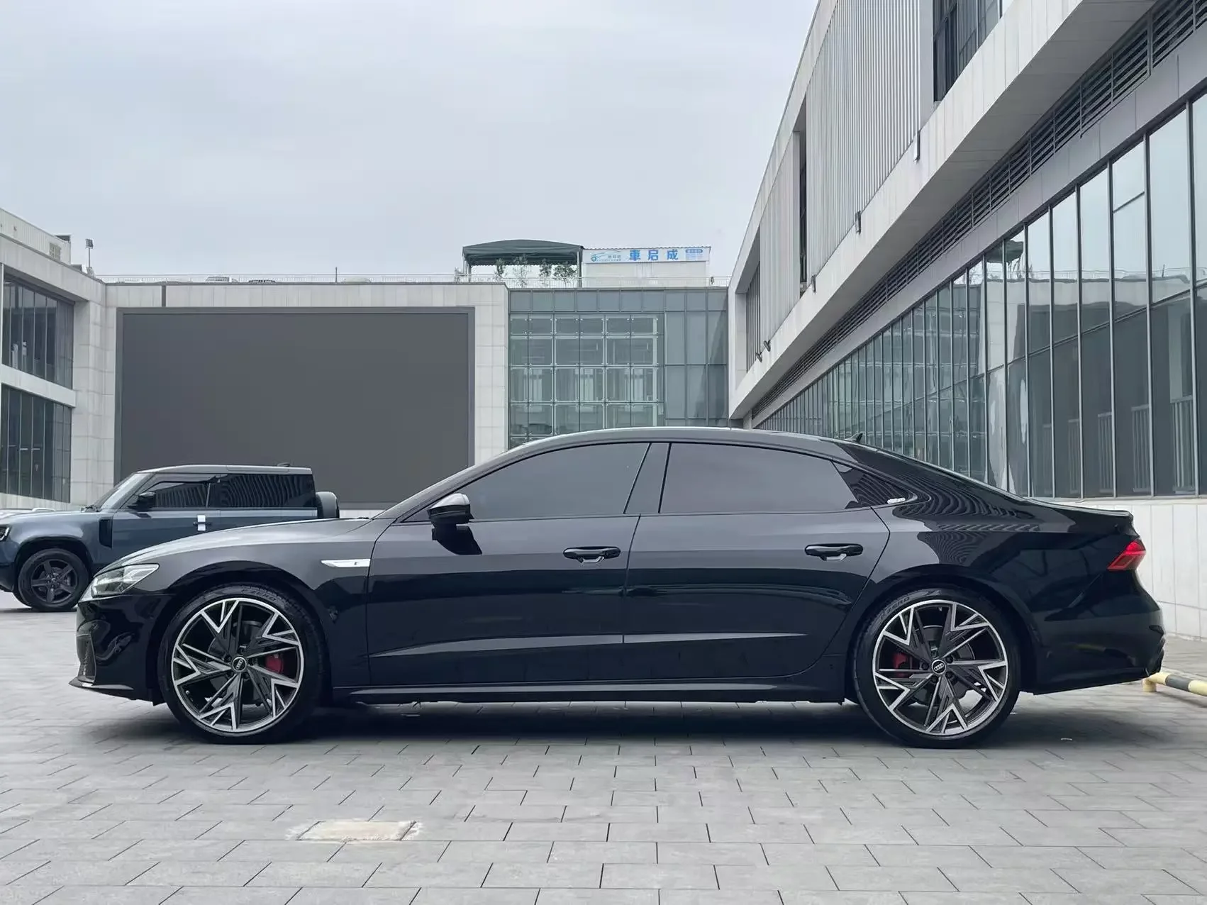 Audi A7L