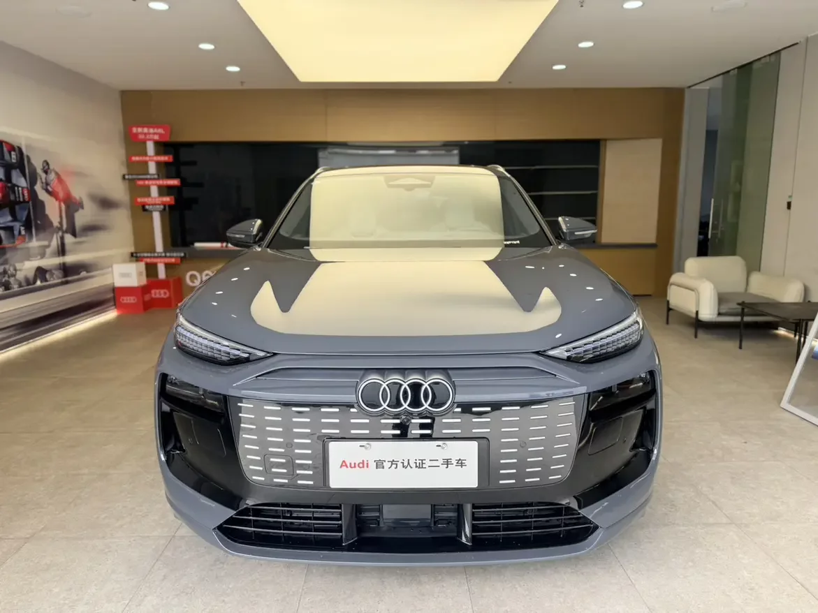 Audi Q6L e-tron