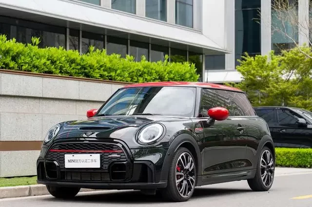 MINI JCW
