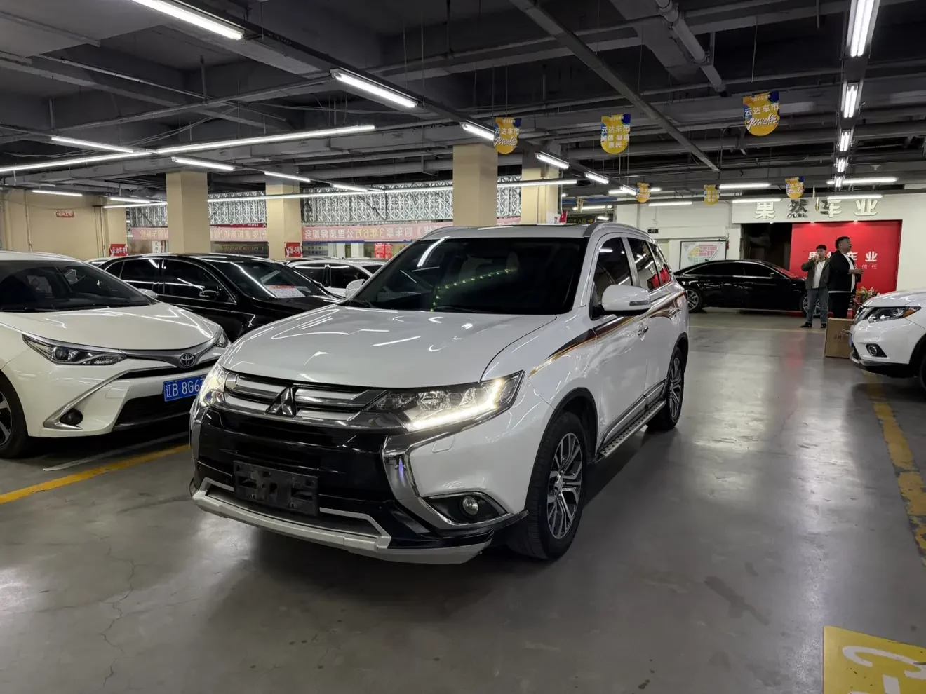 Mitsubishi Outlander  из Китая