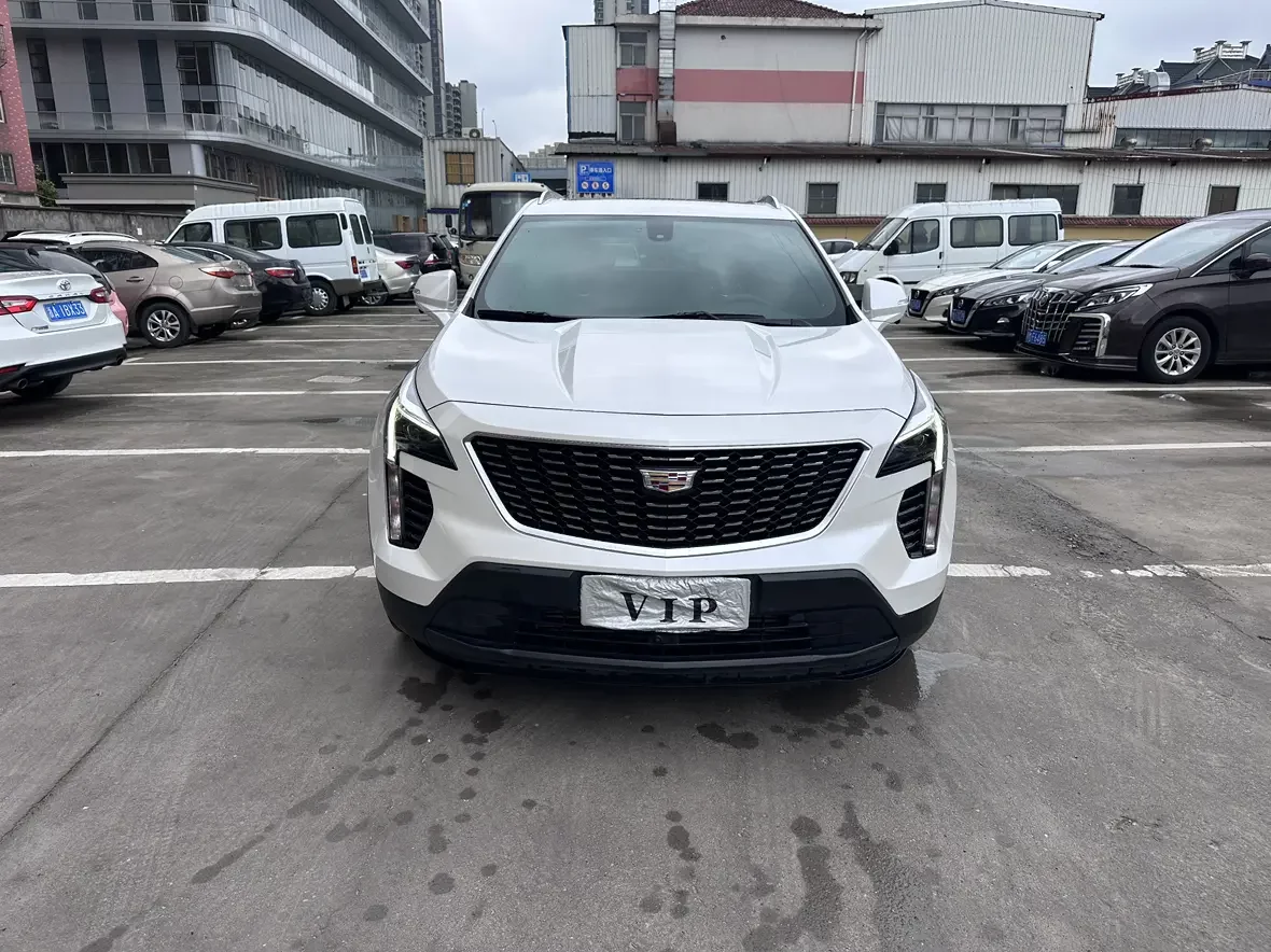 Cadillac XT4