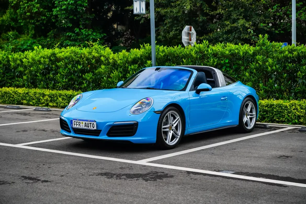 Porsche 911