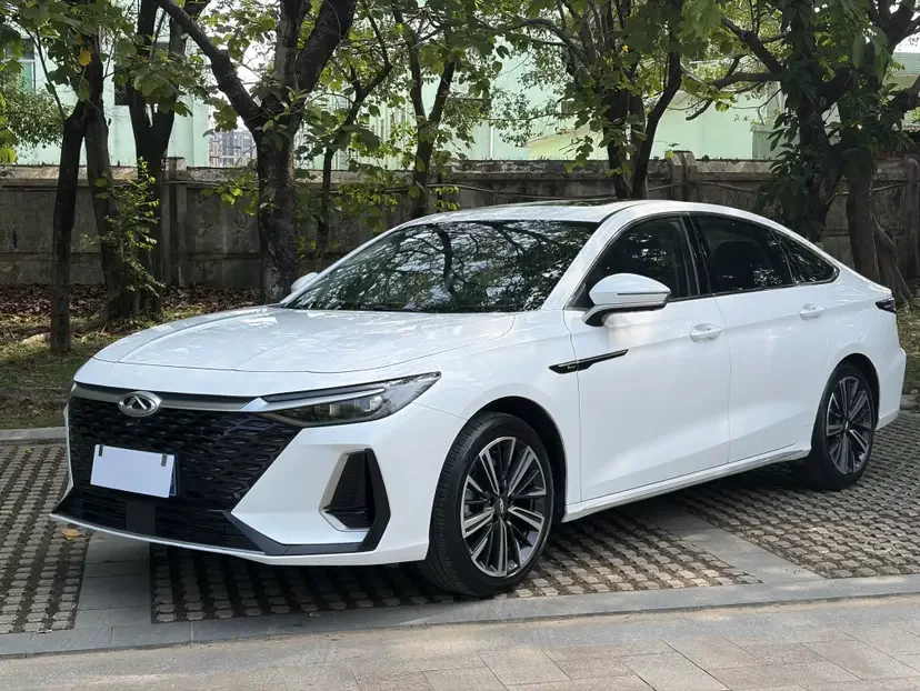 Chery Arrizo 8