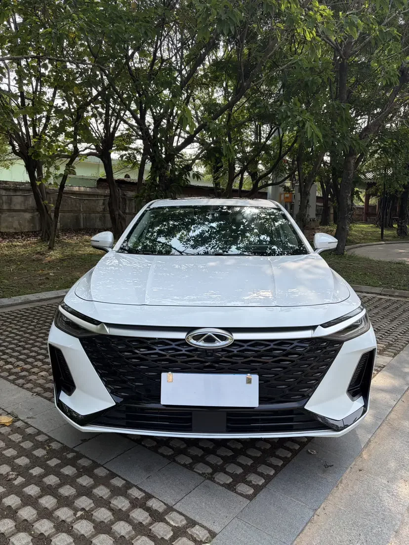 Chery Arrizo 8