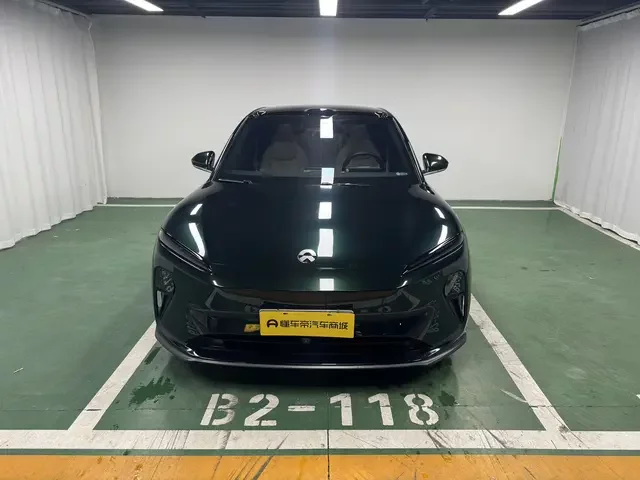 NIO ET5T  из Китая