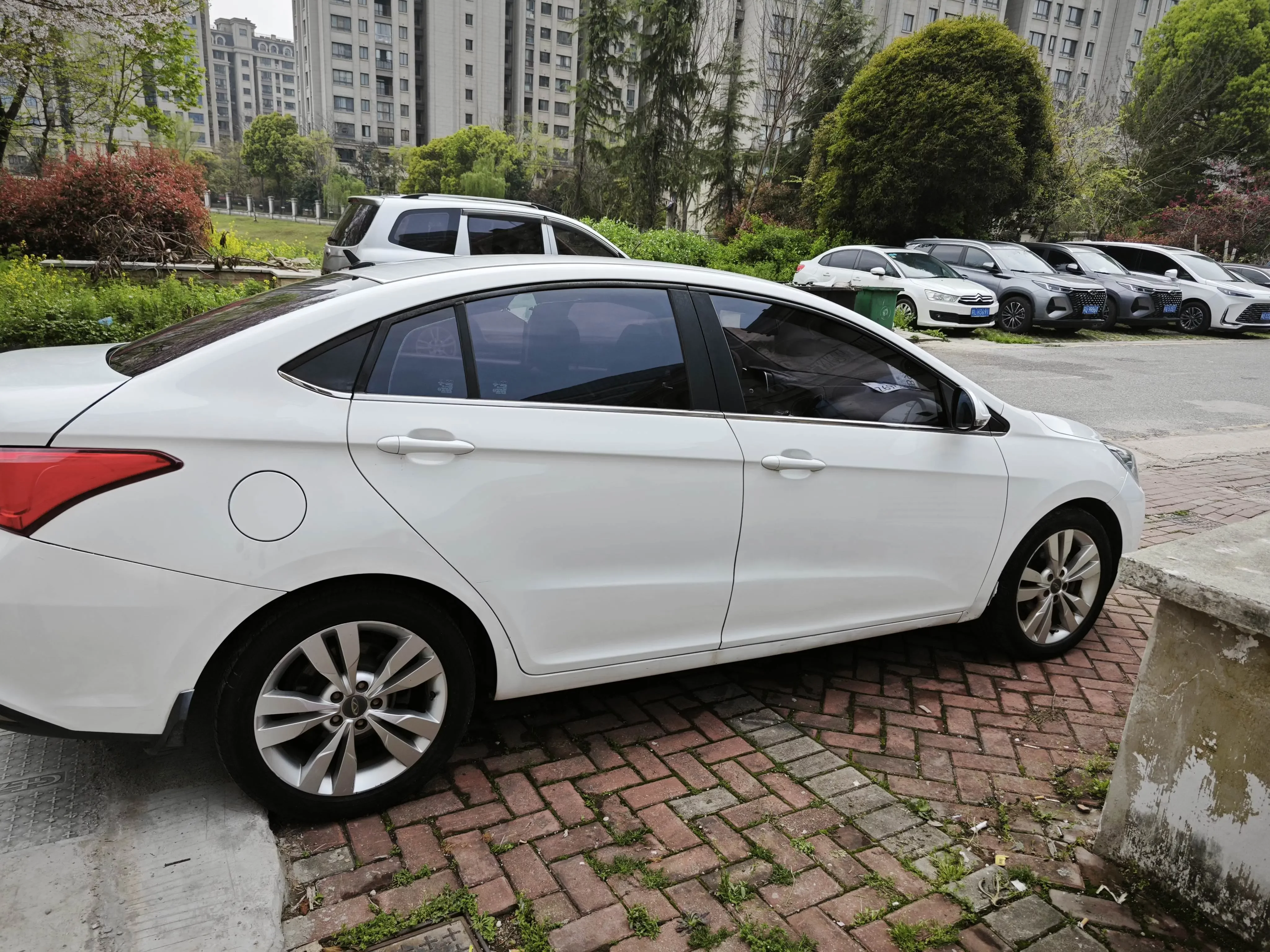 Chery Arrizo 5