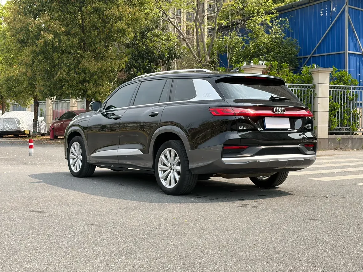Audi Q6