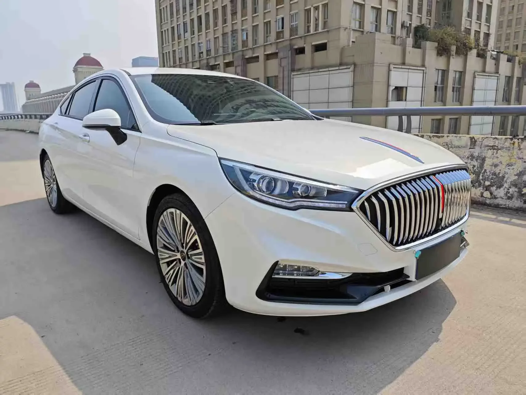 Hongqi H5 classic