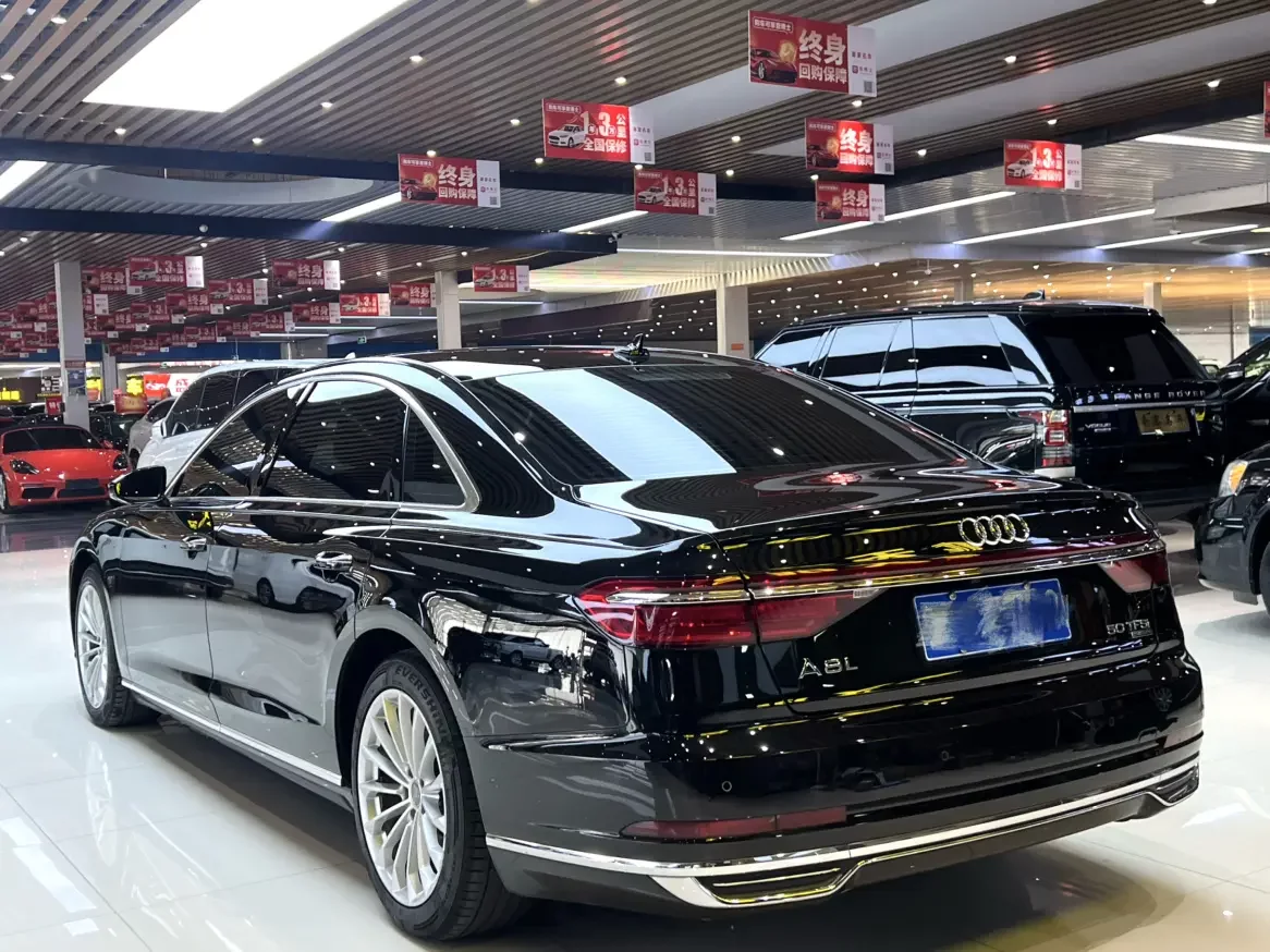 Audi A8