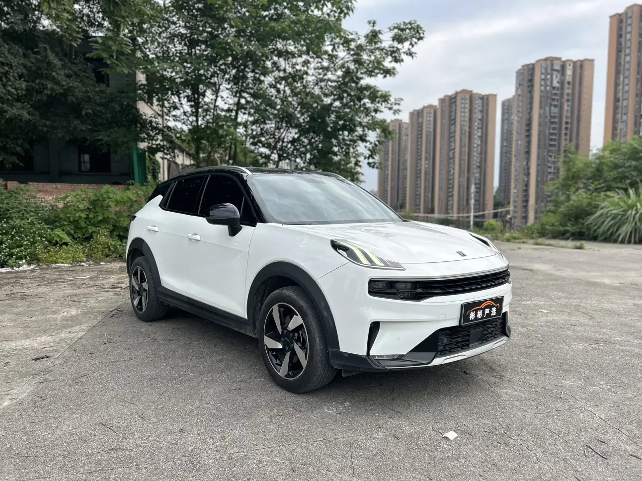 Lynk & Co 06