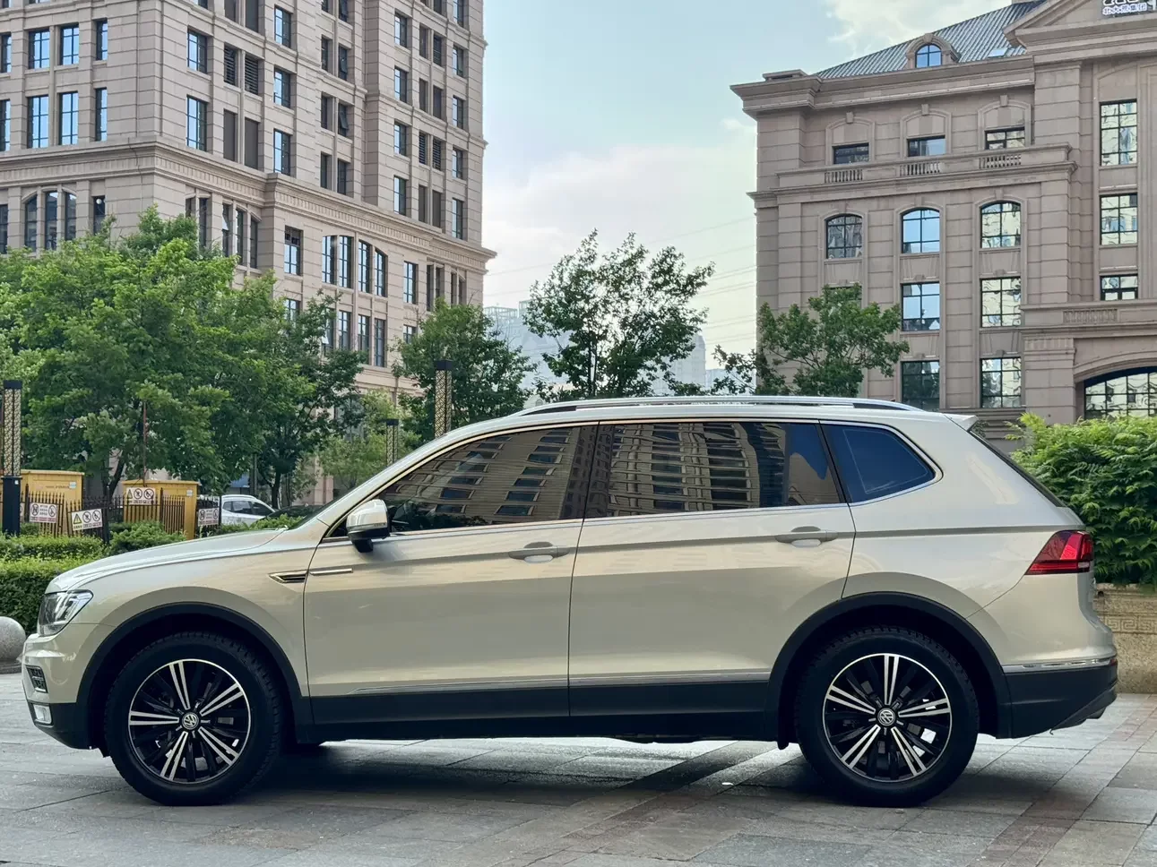 Volkswagen Tiguan L