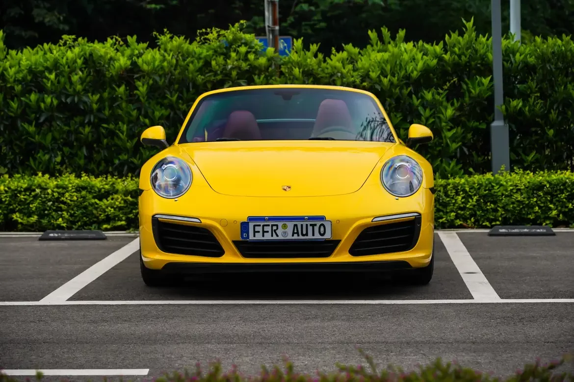 Porsche 911