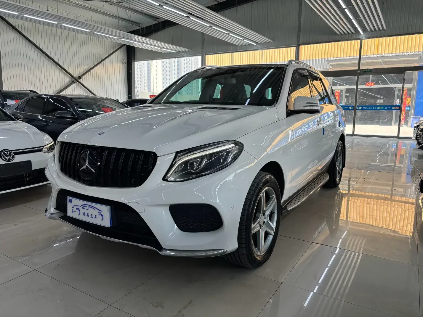 Mercedes-Benz GLE (Imported)