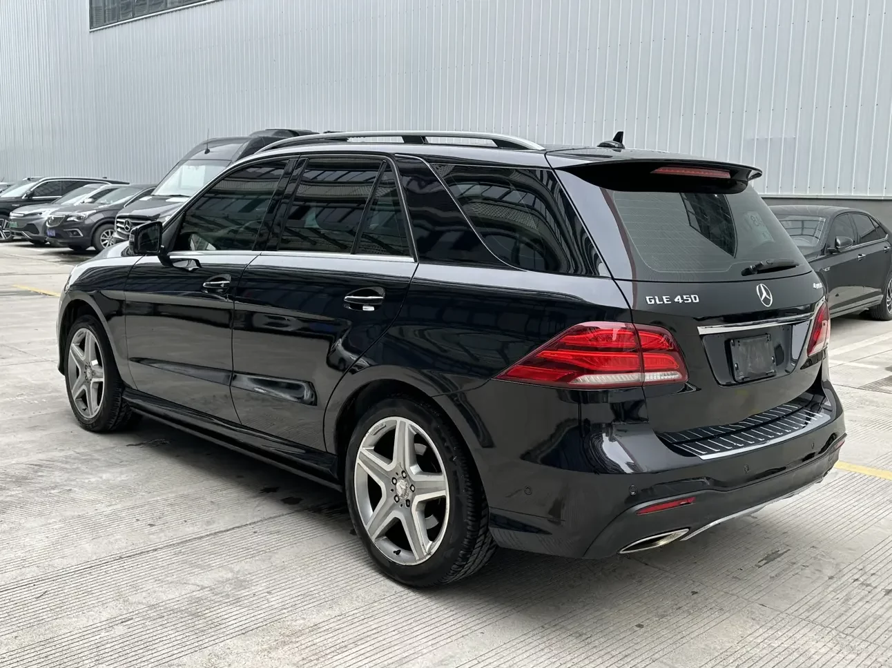 Mercedes-Benz GLE (Imported)