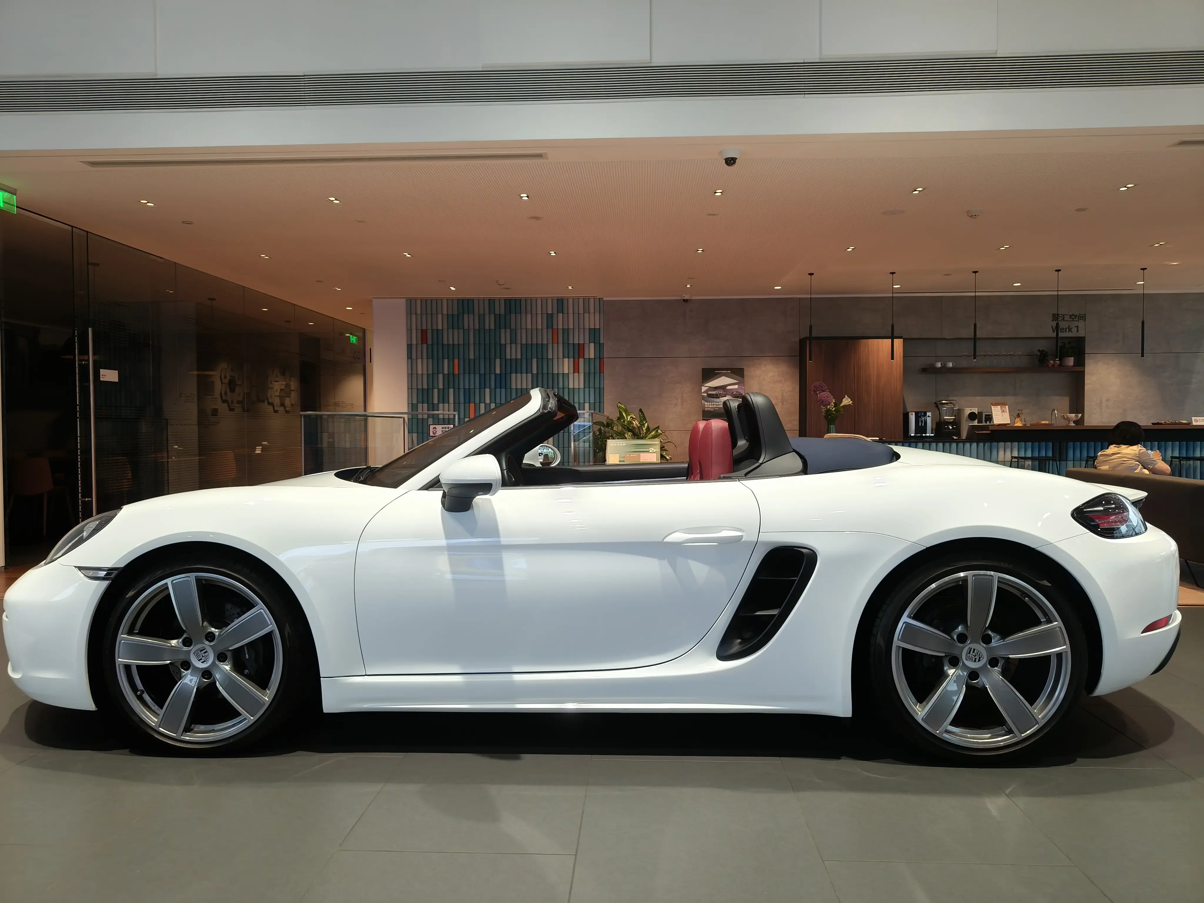 Porsche 718